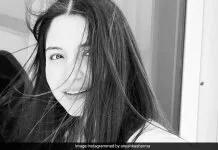 Mom-to-be Anushka Sharma is the definition of Yin-Yang in this stunning pic